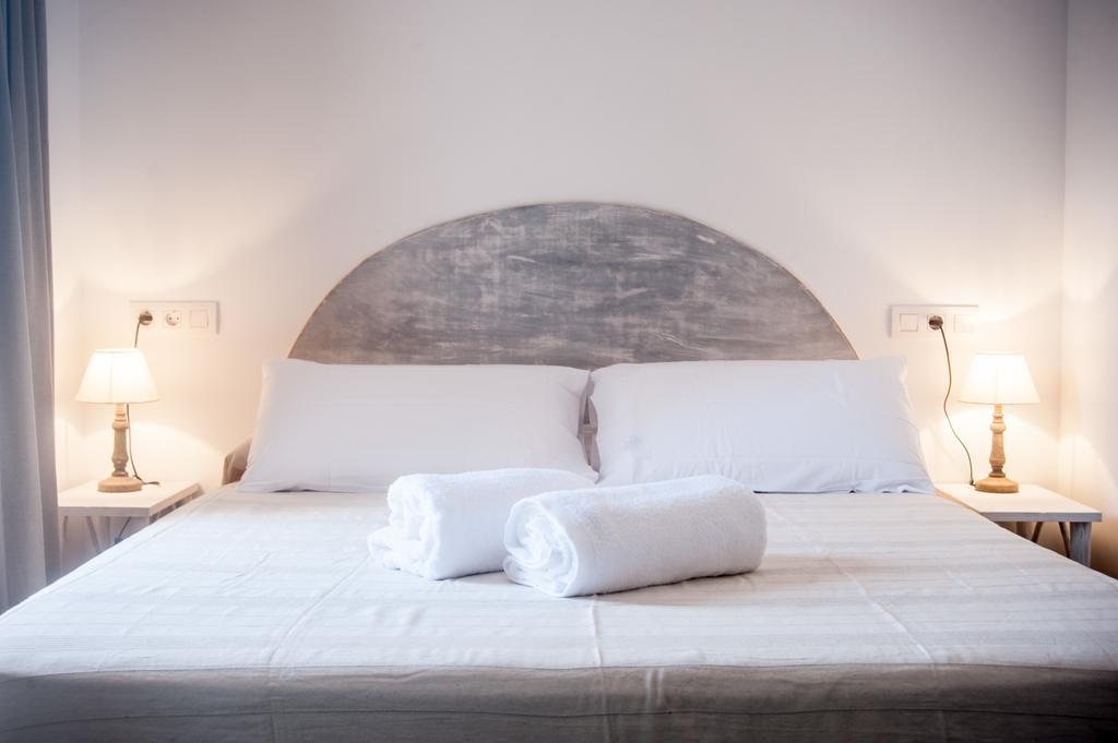 Hostal Bon Sol Sant Ferran de Ses Roques Zimmer foto